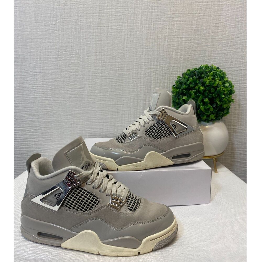 Nike Air Jordan 4 Retro Frozen Moments AQ9129-001 Women's Size 7